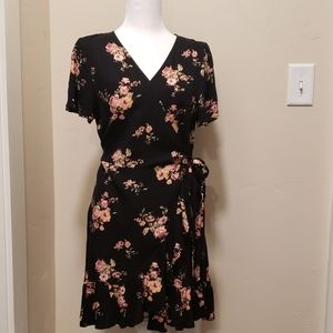 Black Rose Print Wrap Dress S